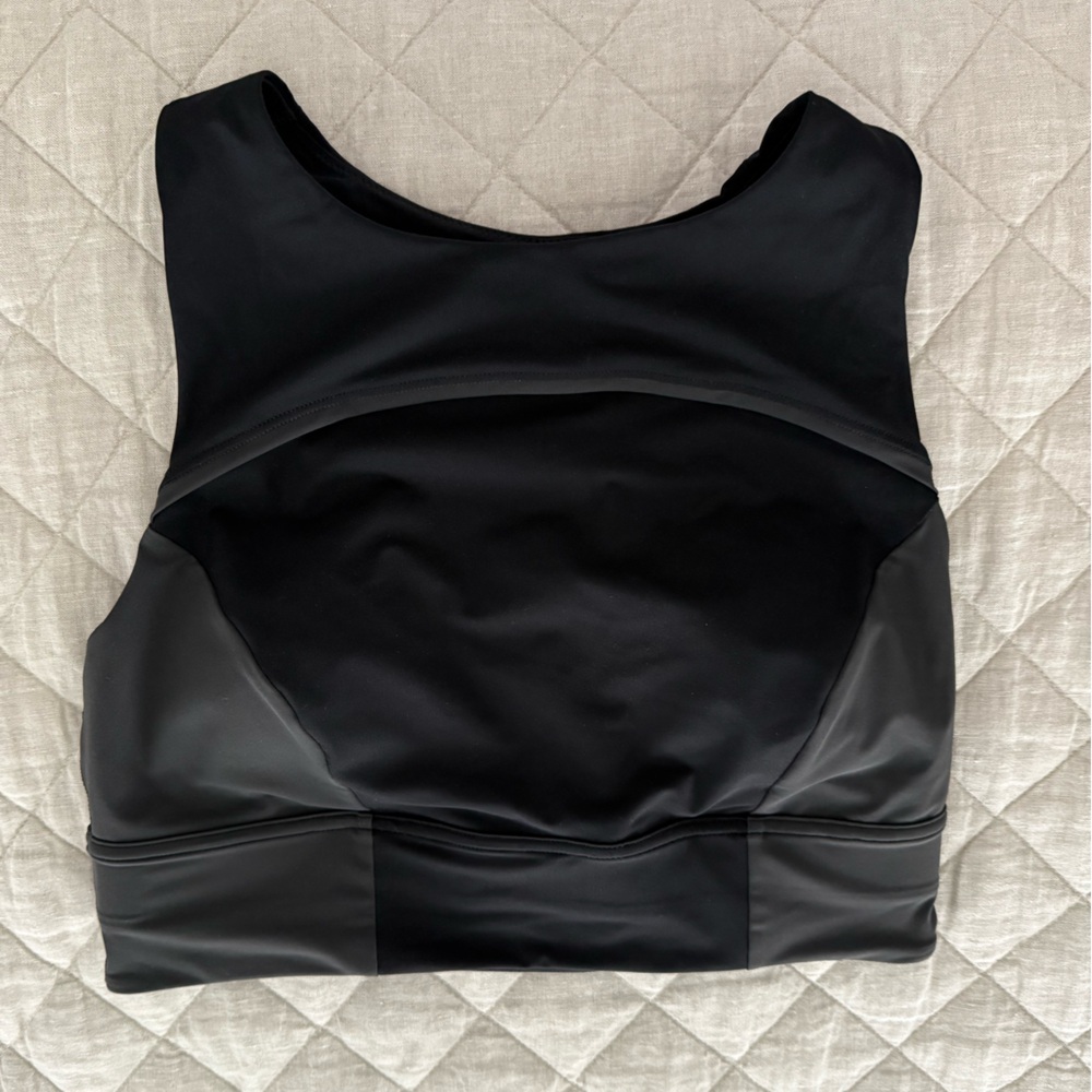NWT Lululemon Hike to Swim Bra